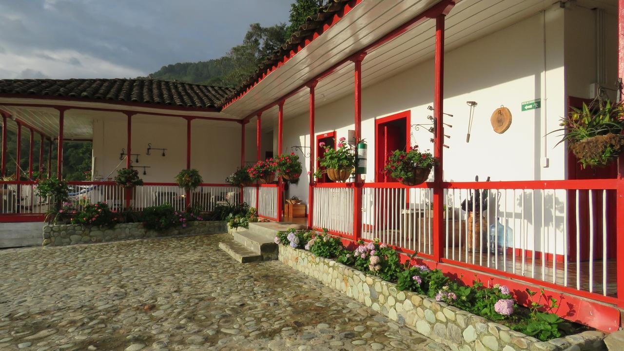 La Cabana Ecohotel - Valle Del Cocora サレント エクステリア 写真